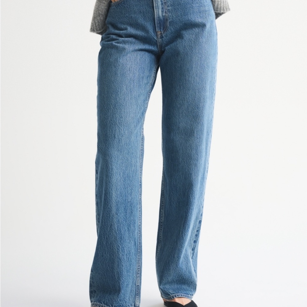 Abercrombie & Fitch Women's Flare Jeans in Blue